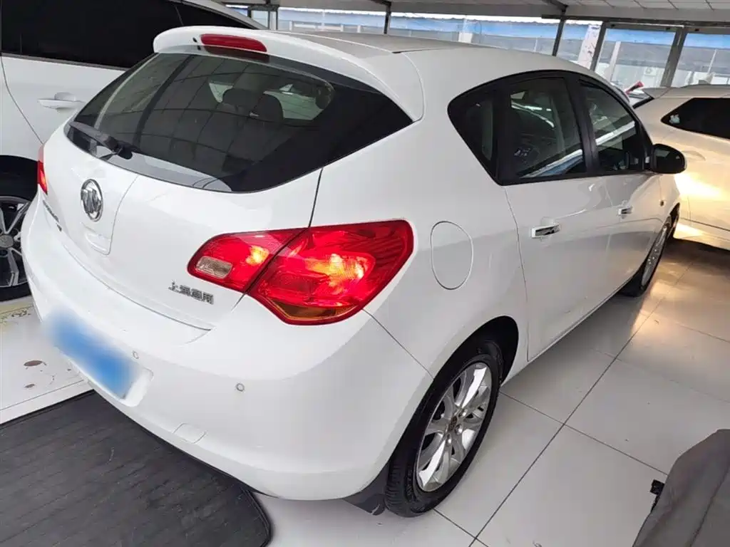 Buick Excelle 2014 XT 1.6L Automatic Fashion фото 7