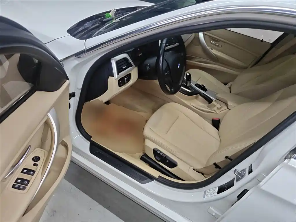 BMW 3 Series 2014 320Li Fashion фото 12