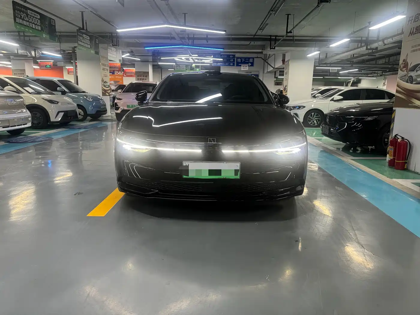 2025 ZEEKR 007