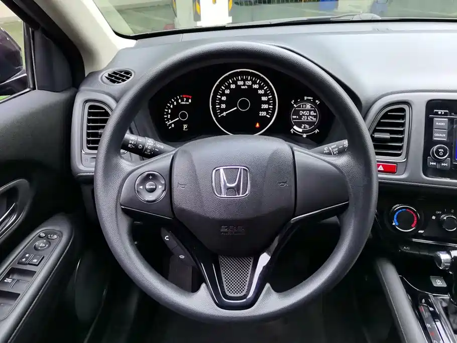 Photo 15 - Honda Vezel