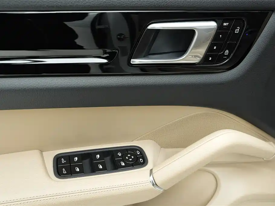 Porsche Cayenne 2020 Cayenne S 2.9T фото 16