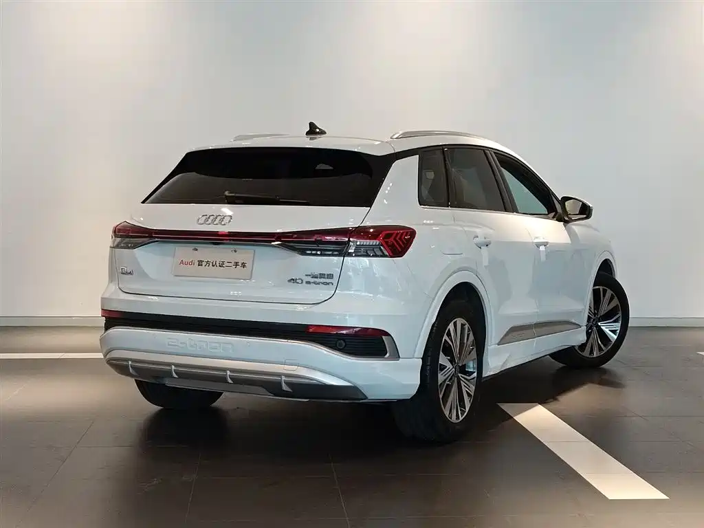 Audi Q4 e-tron 2023 40 e-tron Pioneer Edition фото 4
