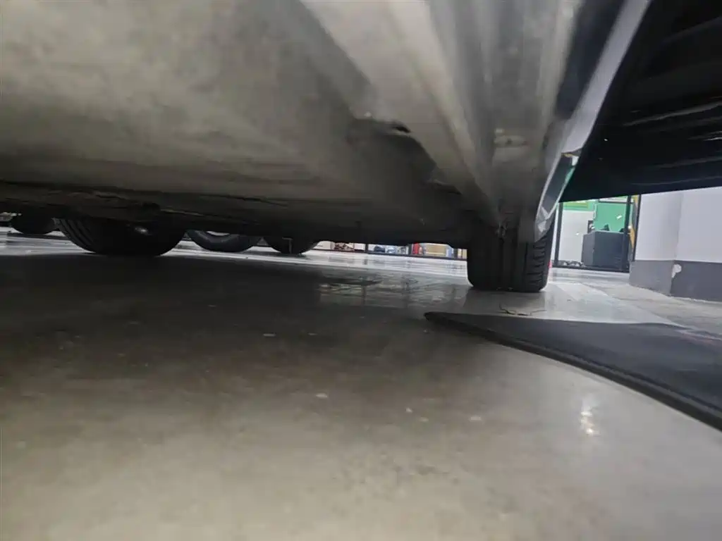 Audi A6L New Energy 2020 55 TFSI e quattro фото 21