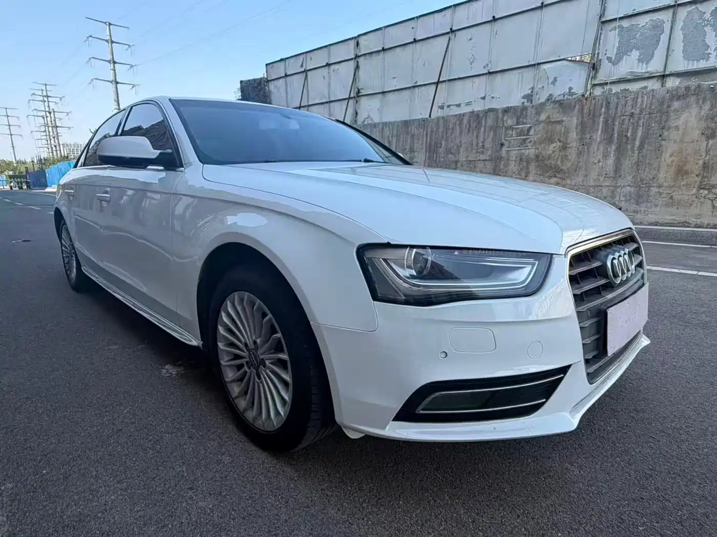 Audi A4L 2016 35 TFSI Collector's Edition Automatic Standard фото 2