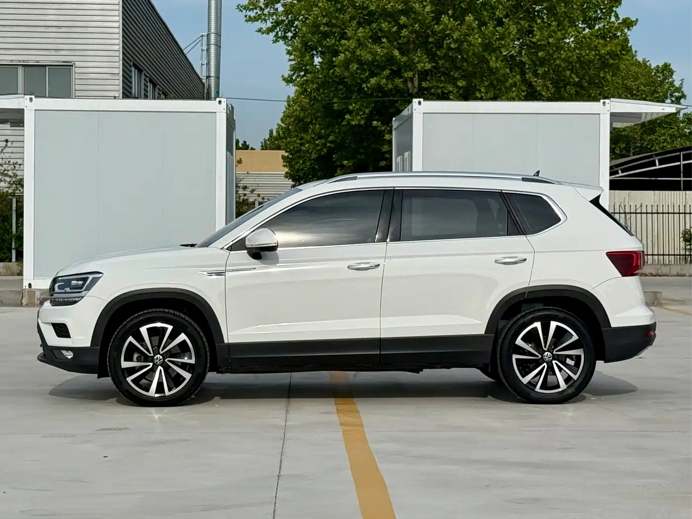 Volkswagen Tharu 2021 Model 280TSI 2WD Luxury Edition фото 8