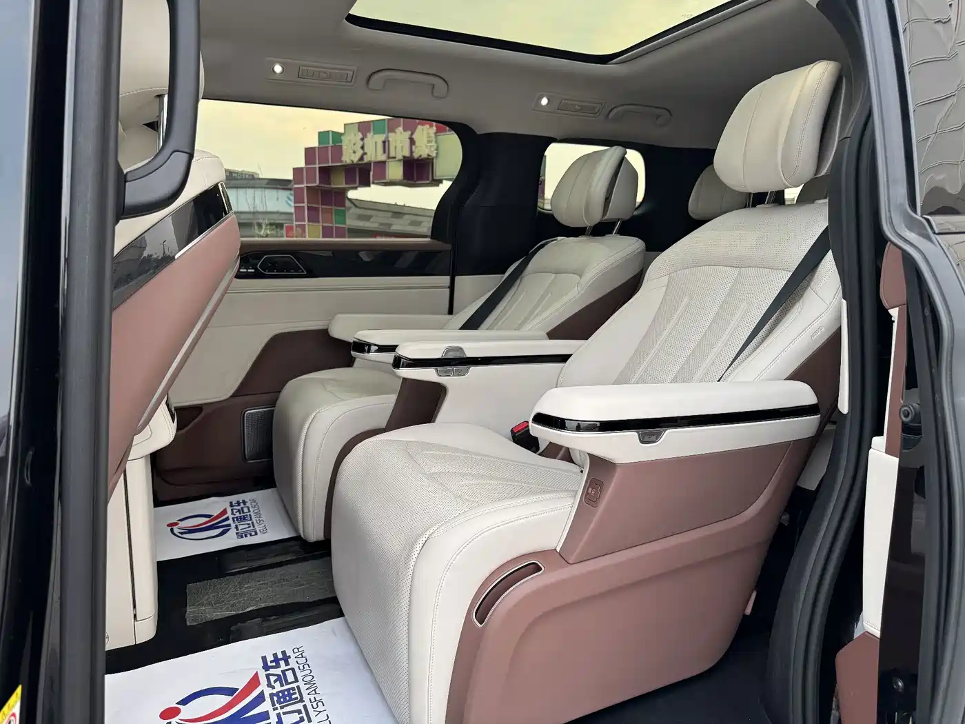 BYD Xia 2025 2025 DM-i 1.5T 180km Surpass Edition