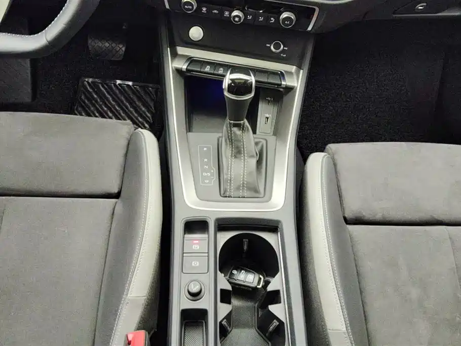 Audi Q3 2019 40 TFSI Fashion Dynamic фото 16
