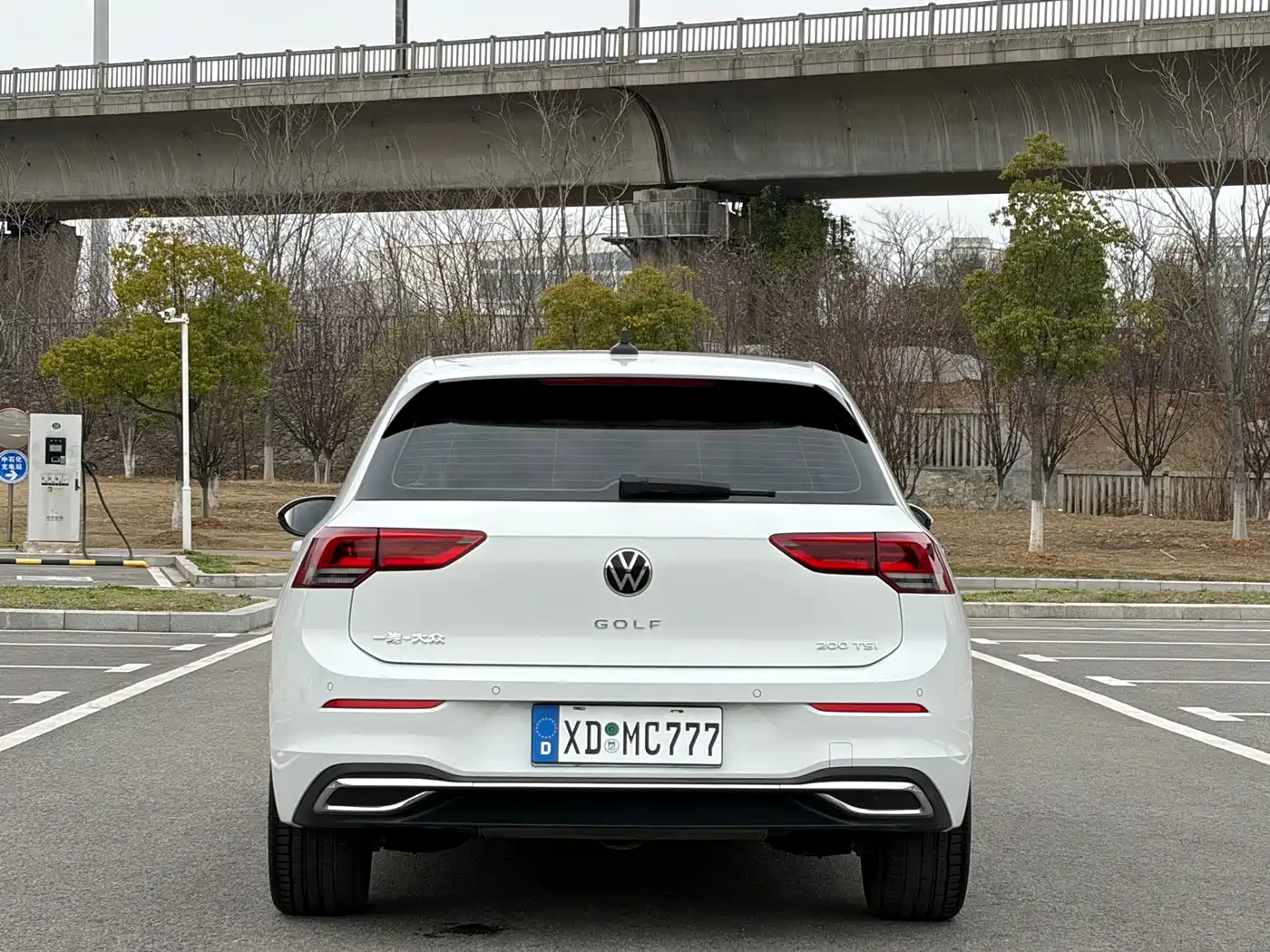 Volkswagen Golf 2023 Facelift 200TSI DSG Pro фото 6