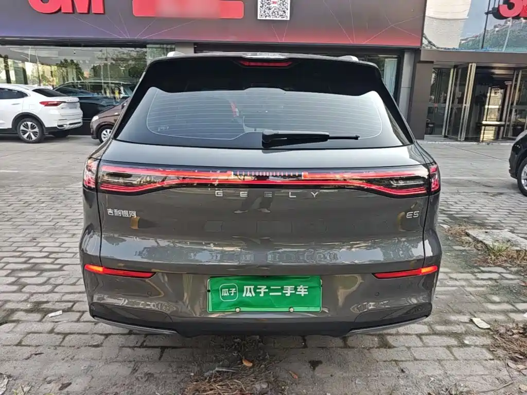Photo 6 - Geely Galaxy Galaxy E5