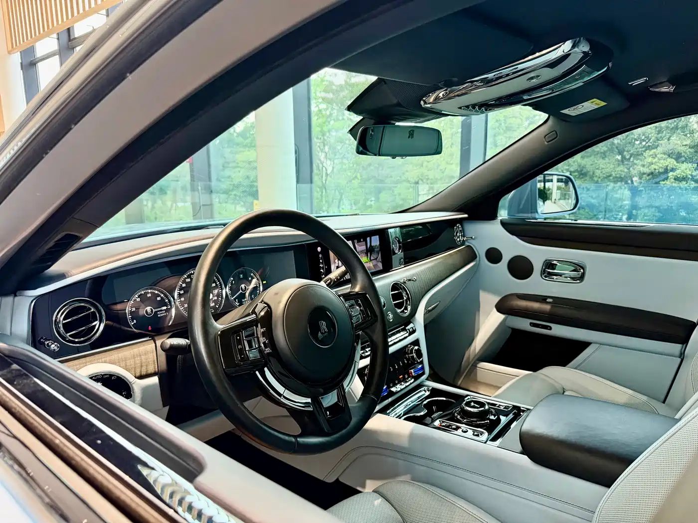 Rolls-Royce Ghost 2021 6.7T Long Wheelbase фото 6