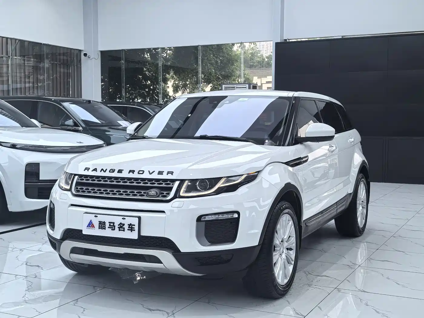 Land Rover Range Rover Evoque 2016 2.0T SE ZhiYao