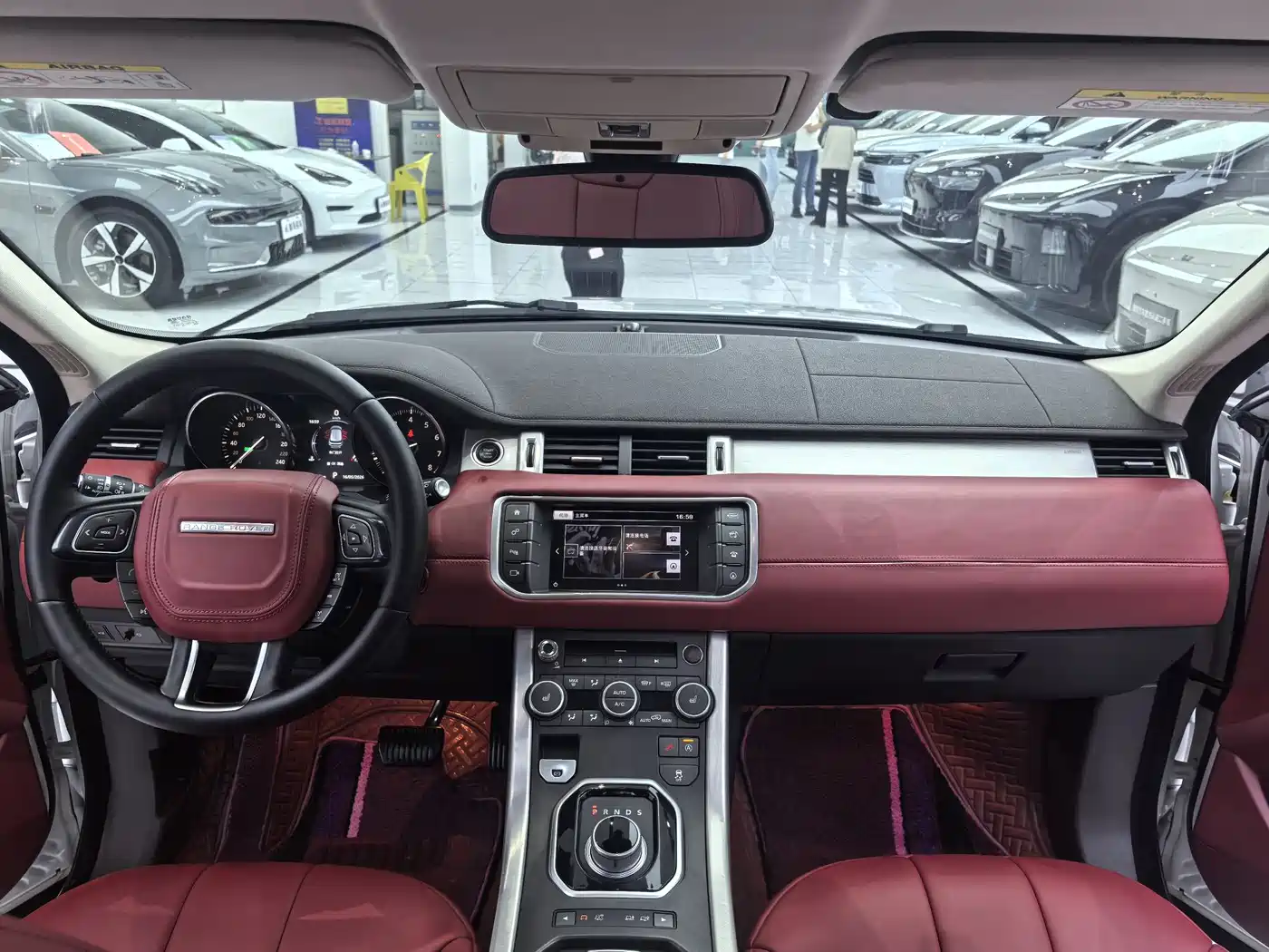 Land Rover Range Rover Evoque 2016 2.0T SE ZhiYao фото 9