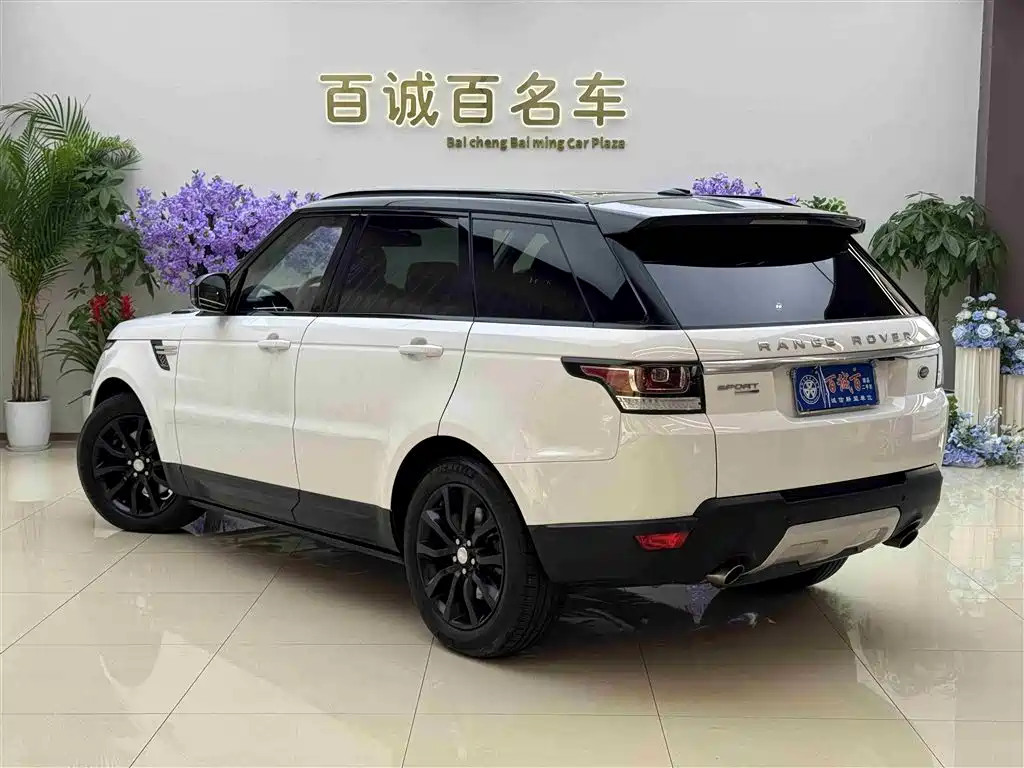 Land Rover Range Rover Sport 2016 Model 2.0 GTDi HSE фото 8