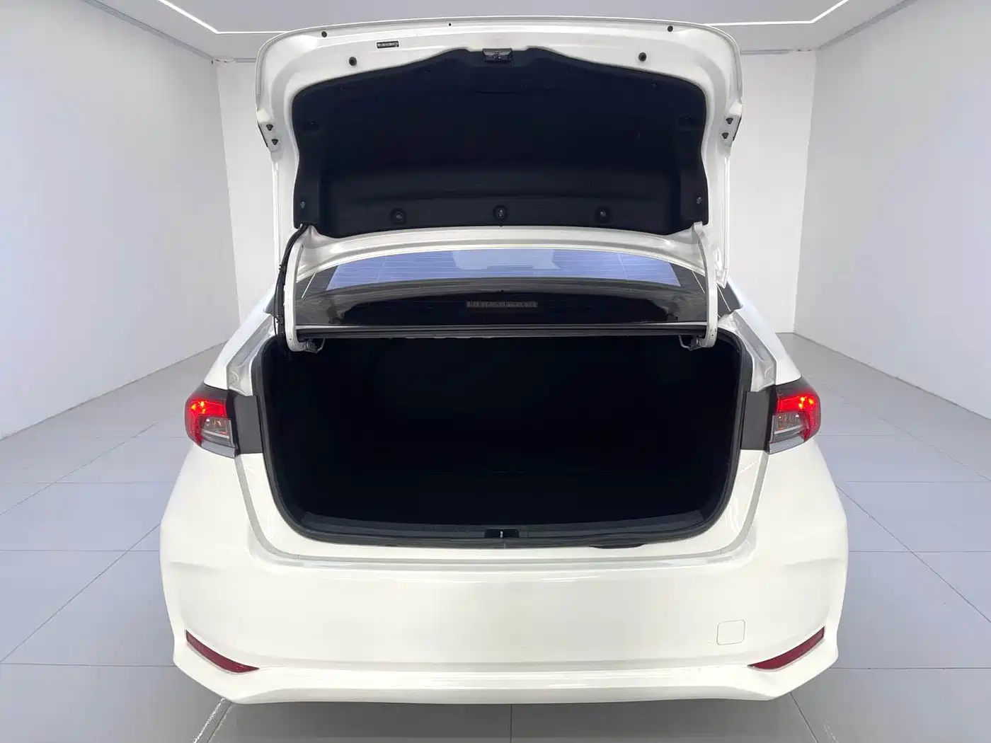 Toyota Corolla 2021 1.2T S-CVT Elite PLUS Edition фото 9