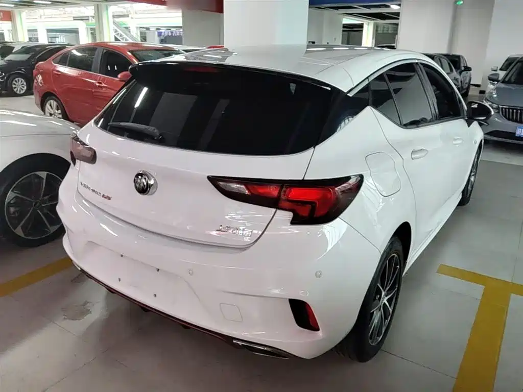 Buick Verano 2016 Hatchback GS 20T DCT Luxury Sport фото 7