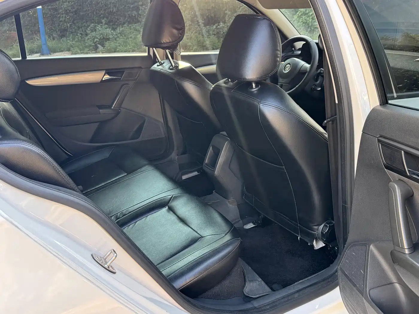 Volkswagen Lavida 2015 1.6L Automatic Trend Edition фото 7