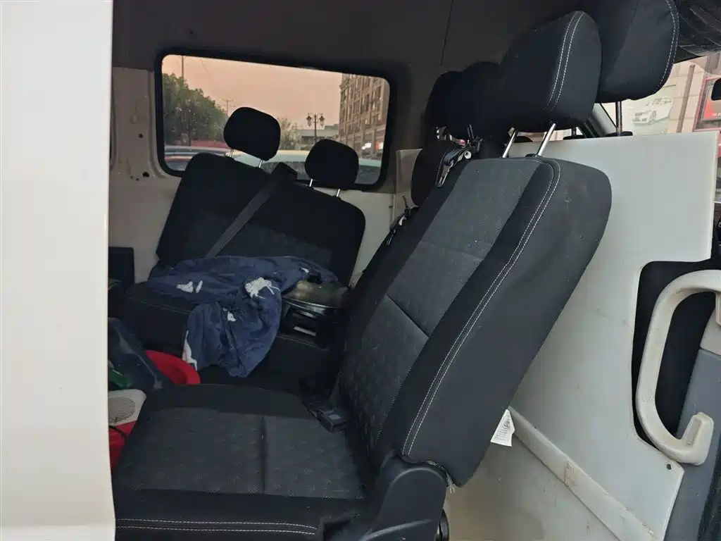SAIC Maxus Xintu V80 2023 2.0T AMT Classic Aoyun Long Wheelbase Medium Roof 6/7/8/9 Seats фото 15