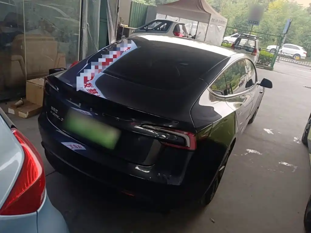 Фото 7 - Tesla Model 3