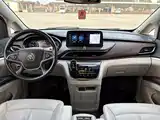 Фото 13 - Buick GL8