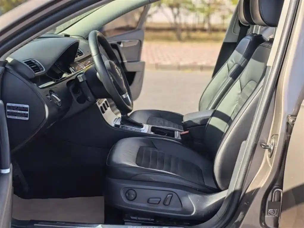 Volkswagen Magotan 2015 2.0TSI Luxury фото 5