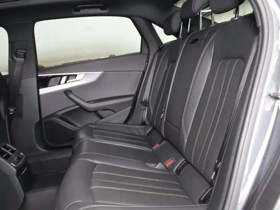 Audi A4L 2024 40 TFSI quattro RS Kit Speed Edition фото 10