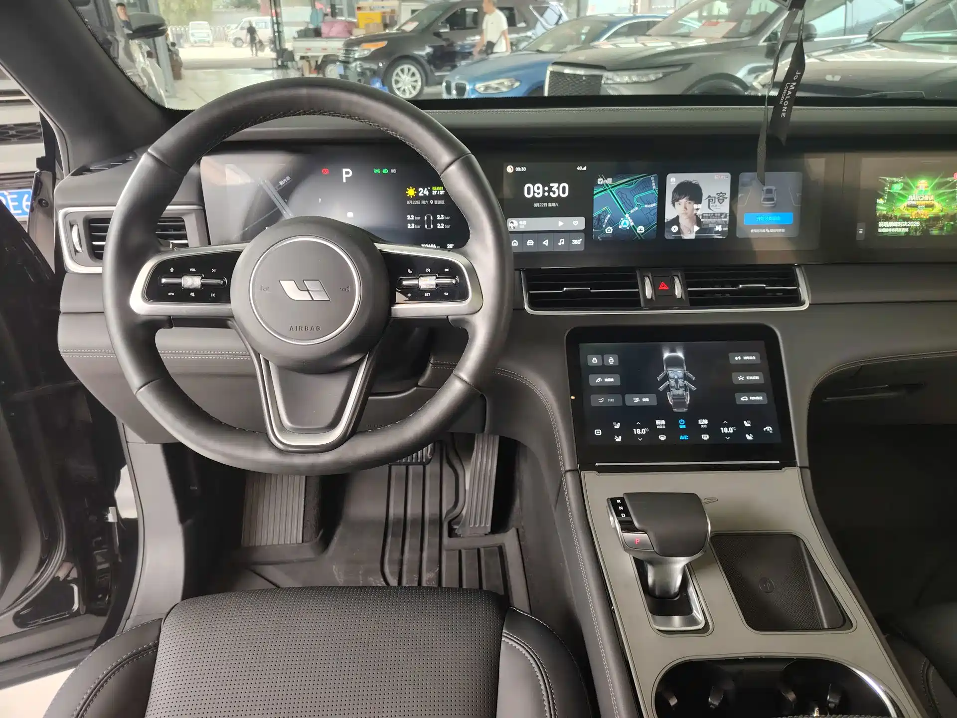 صورة 6 - Li Auto Li ONE