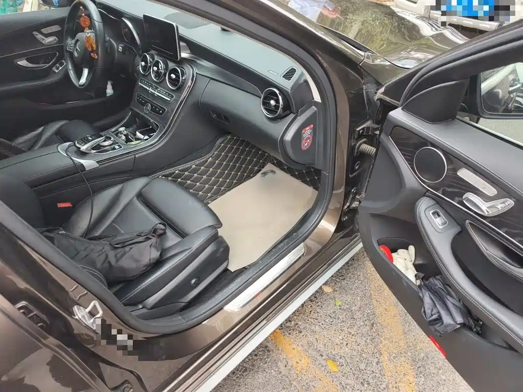 Mercedes-Benz C-Class 2017 C 200 L Sport фото 20