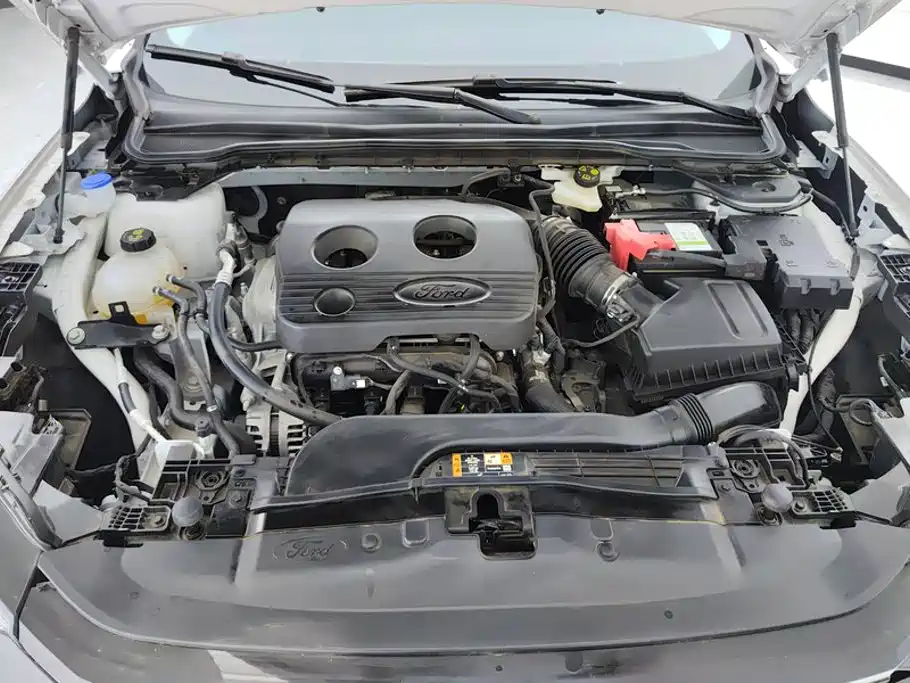 Ford Mondeo 2025 2025 1.5T EcoBoost Luxury