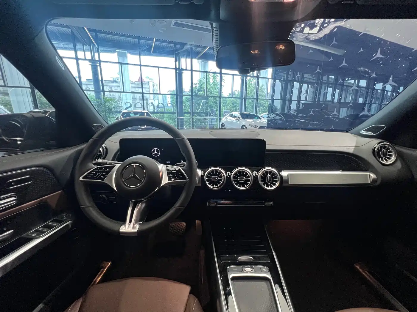 Mercedes-Benz GLB 2025 GLB 220 Dynamic фото 10