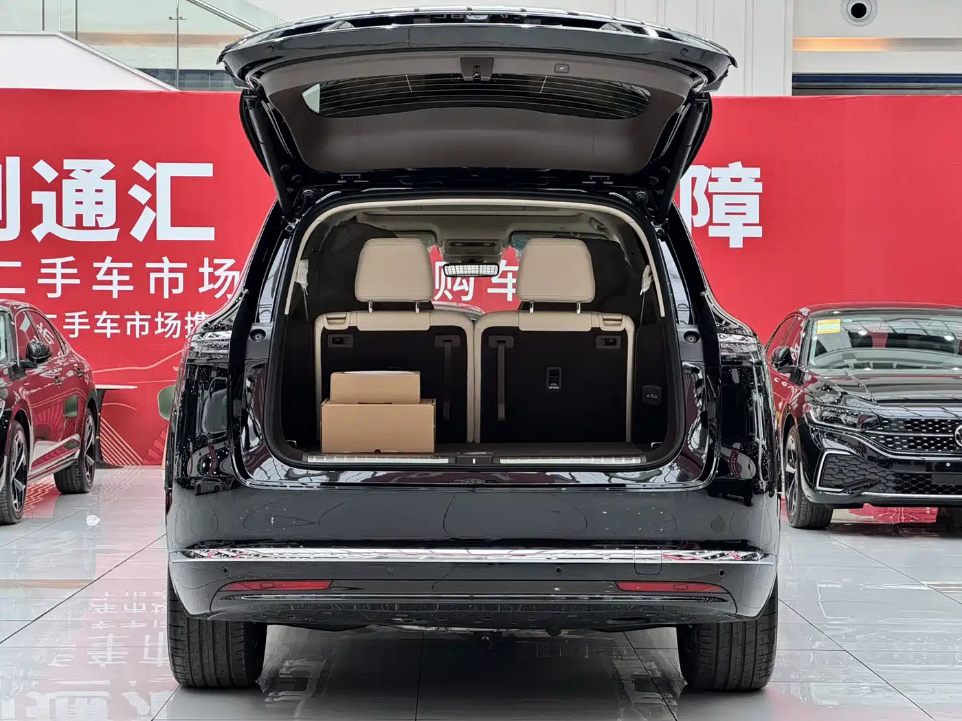 AITO Wenjie AITO M7 2026 Extended Range Max AWD 6-seater фото 32