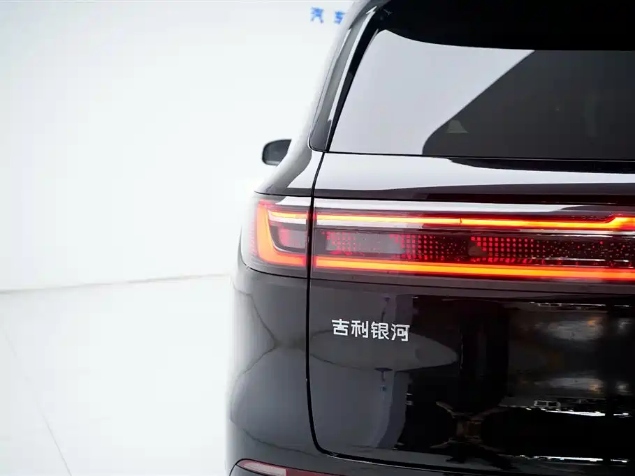 Geely Galaxy Galaxy M9 2025 Base Model фото 16