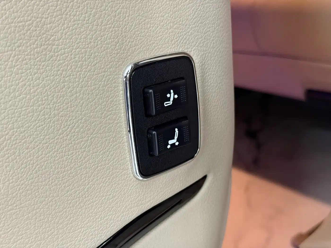 Mercedes-Benz V-Class 2022 V 260 Pilot Edition фото 18
