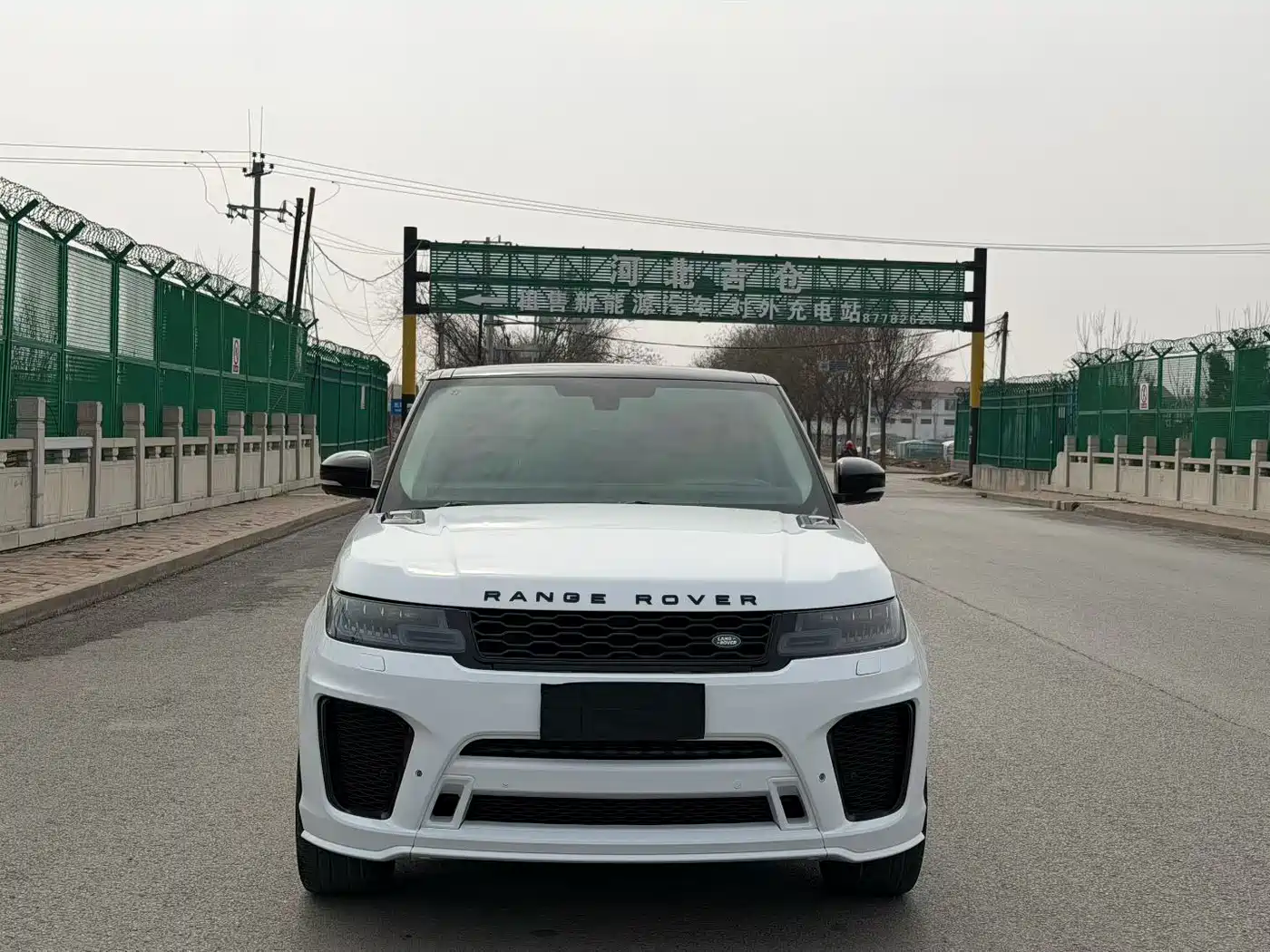 Land Rover Range Rover Sport 2015 3.0 SC V6 HSE фото 2