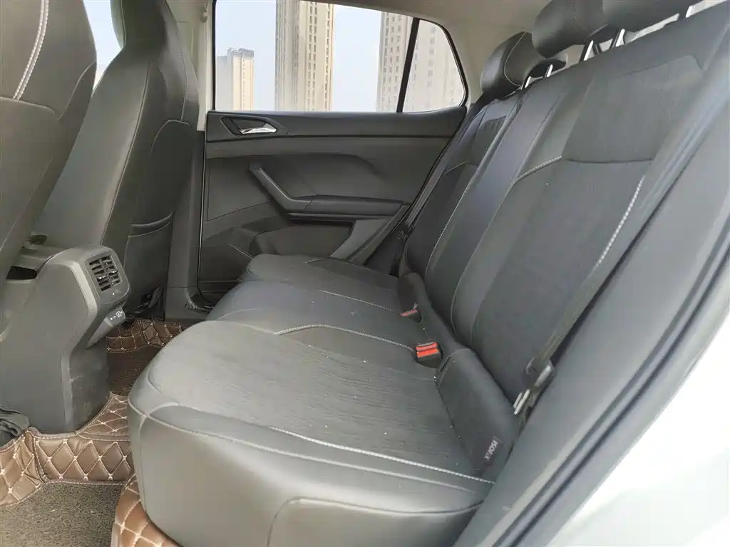 Volkswagen T-Cross 2021 1.5L Auto Comfort Edition фото 13