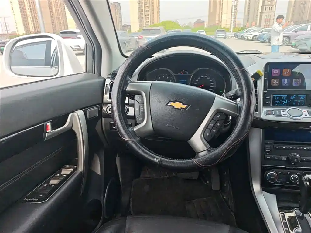 Chevrolet Captiva 2017 2.4L 4WD Flagship Edition 7-Seater фото 3
