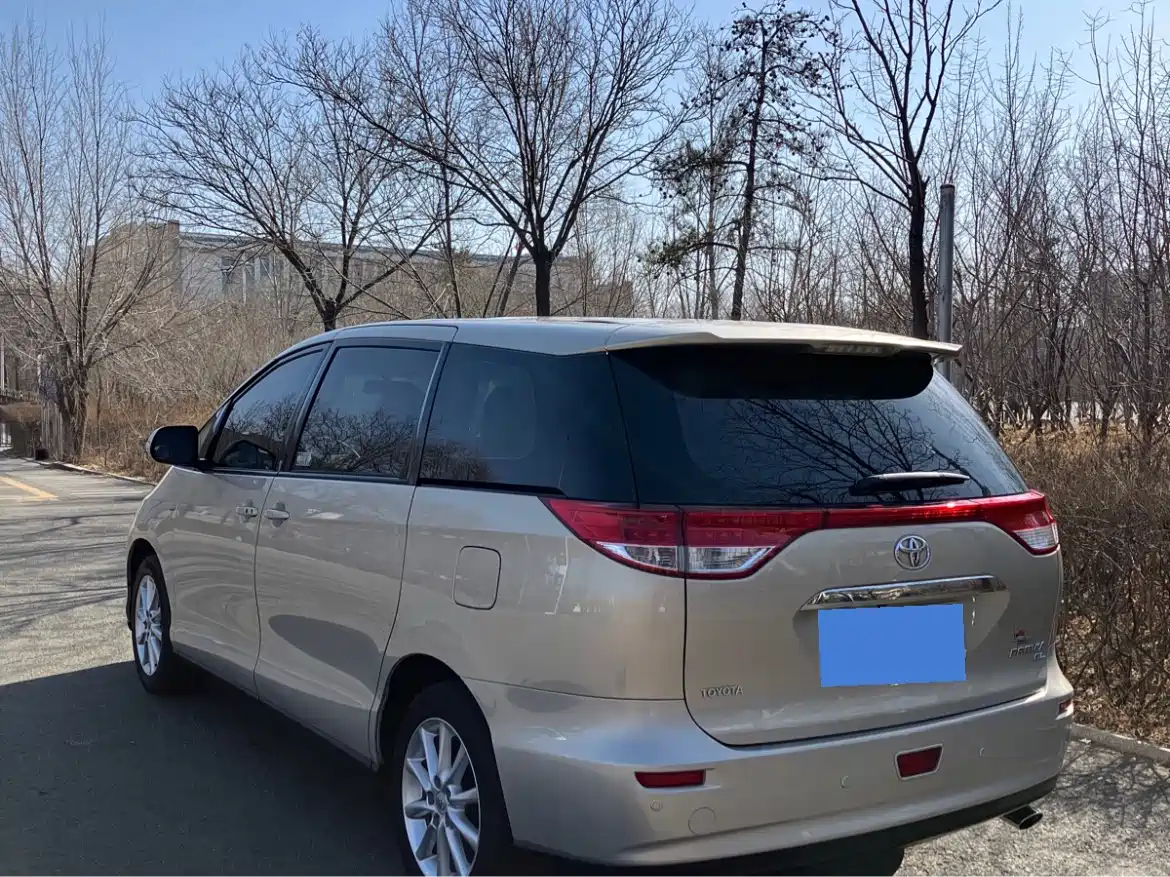 Toyota Previa 2012 2.4L 7-Seater Luxury Edition фото 4