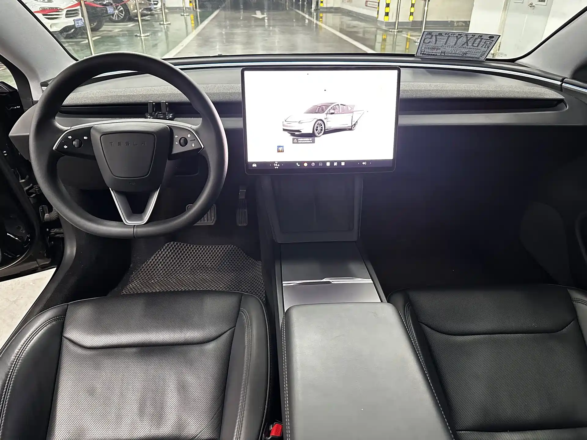 Фото 10 - Tesla Model 3