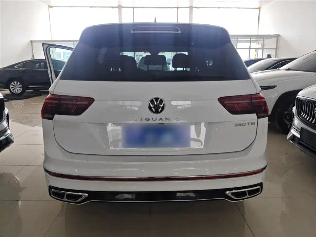 Volkswagen Tiguan L 2023 330TSI Auto 2WD R-Line Premium Edition фото 4