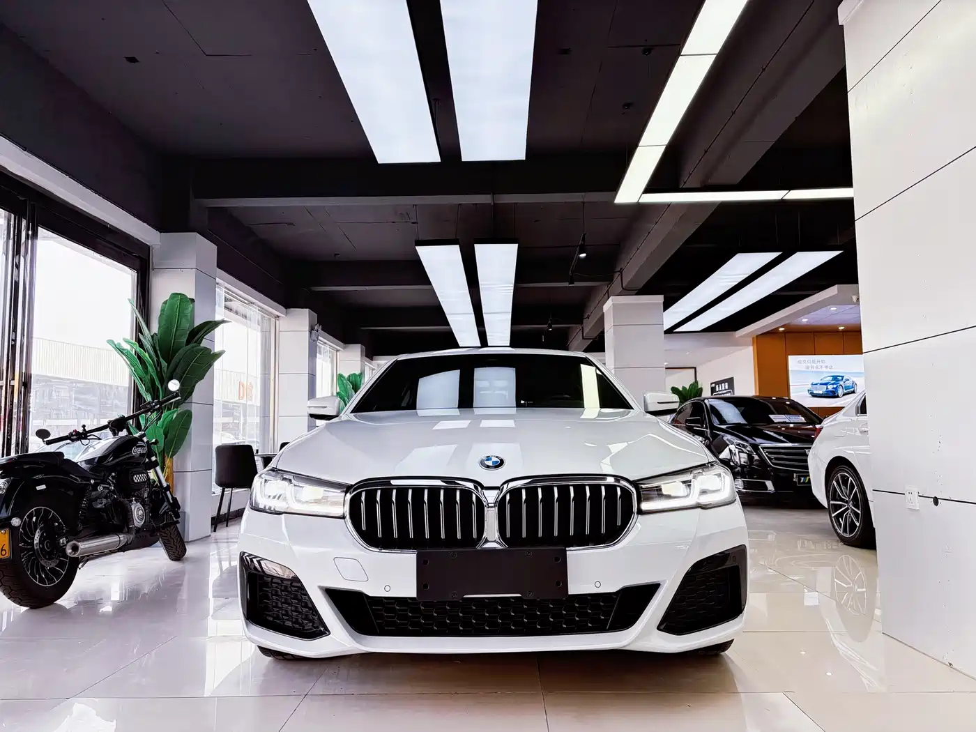 BMW 5 Series 2021 Facelift 525Li M Sport Package фото 2
