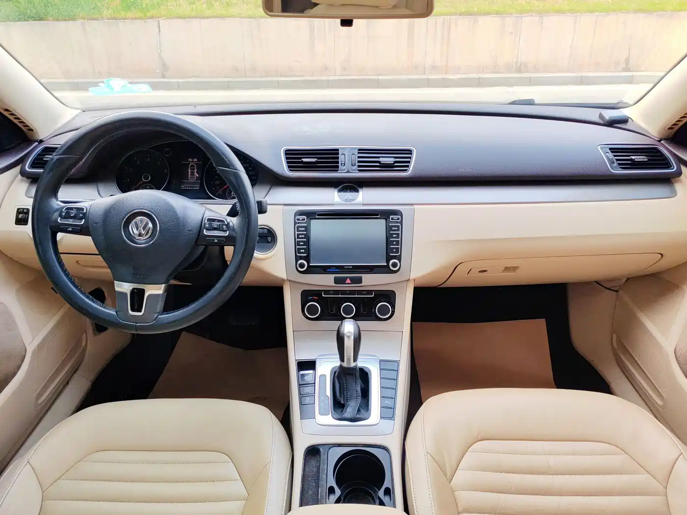 Volkswagen Magotan 2013 1.8TSI Luxury фото 15