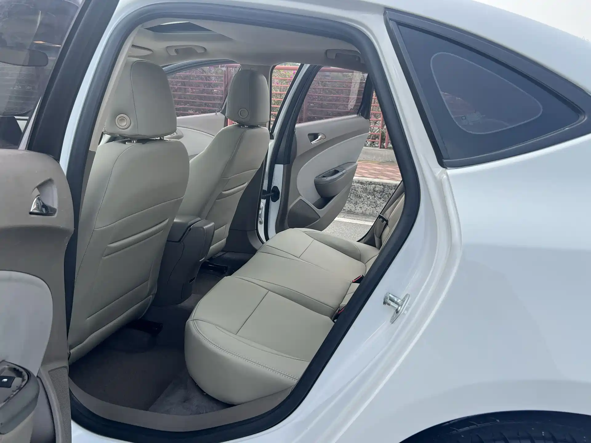 Фото 5 - Buick Excelle