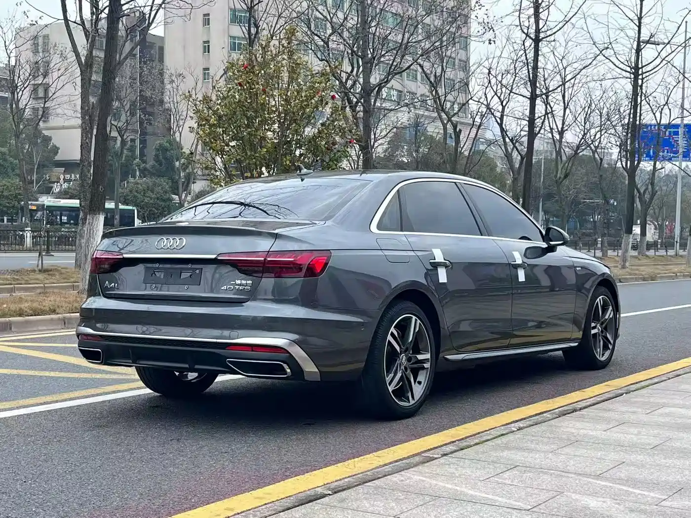 Audi A4L 2020 40 TFSI Fashion Dynamic Edition фото 9