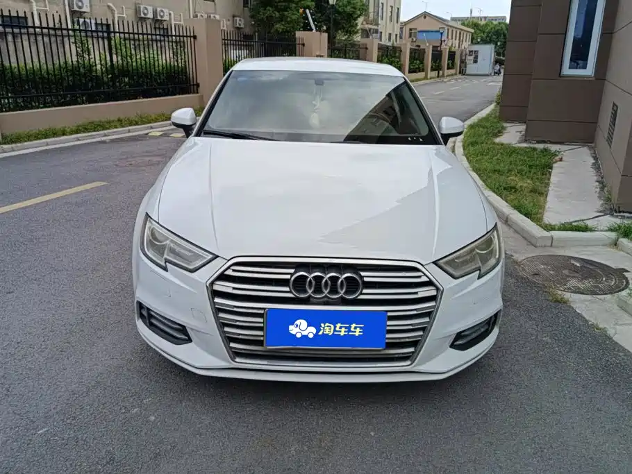 Фото 2 - Audi A3