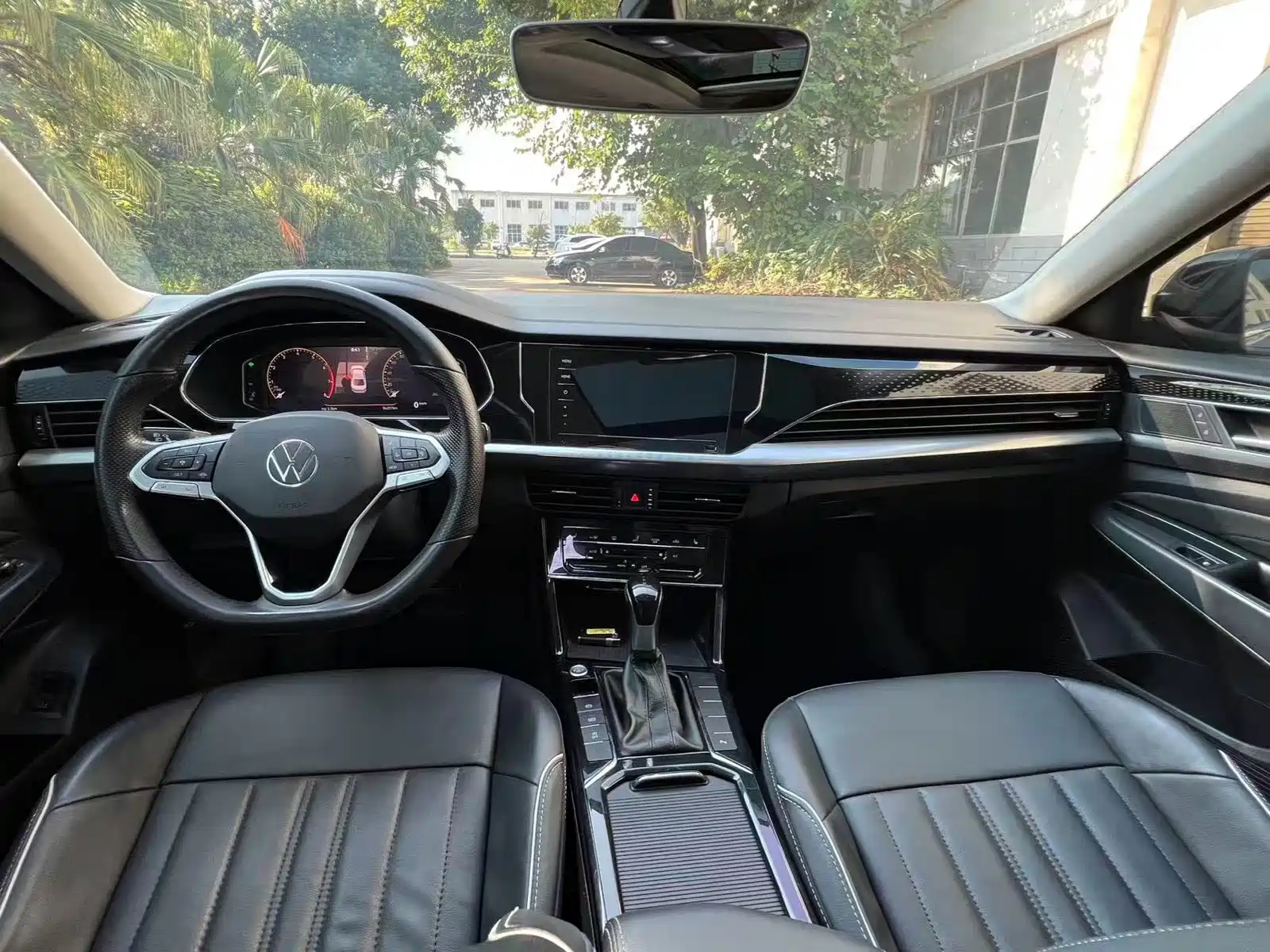 Photo 9 - Volkswagen Passat