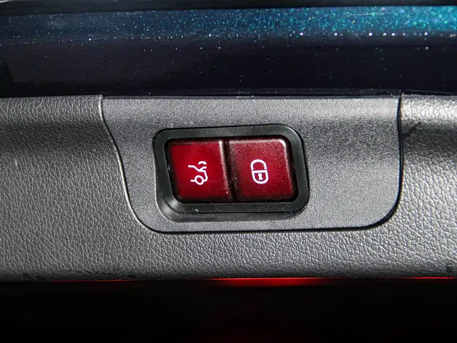 Mercedes-Benz C-Class 2025 Facelift C 260 L Sport Edition фото 34