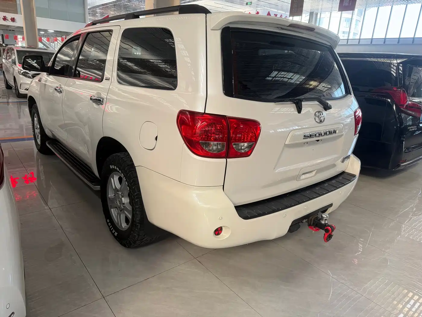 Toyota Sequoia 2015 2010 5.7 Platinum Edition