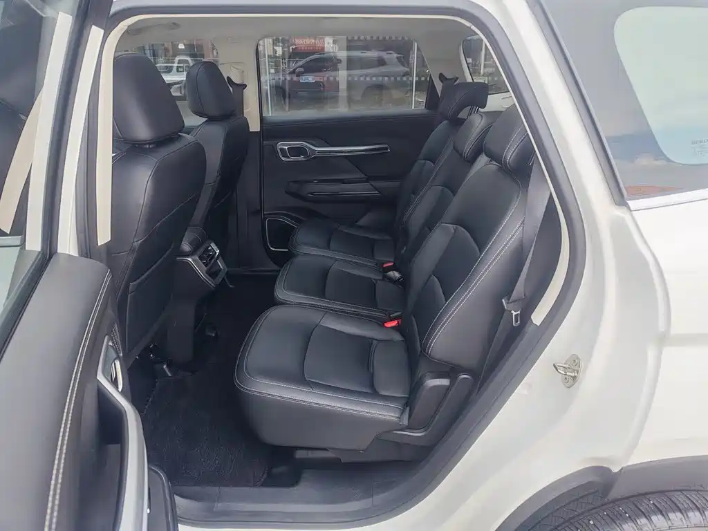 Geely Okavango 2021 2020 1.8TD DCT Luxury 7-Seater