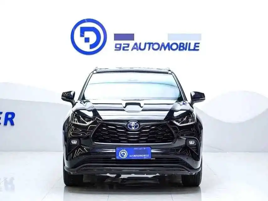 Toyota Highlander 2023 2023 2.5L Smart Hybrid AWD Knight Edition 7-Seater