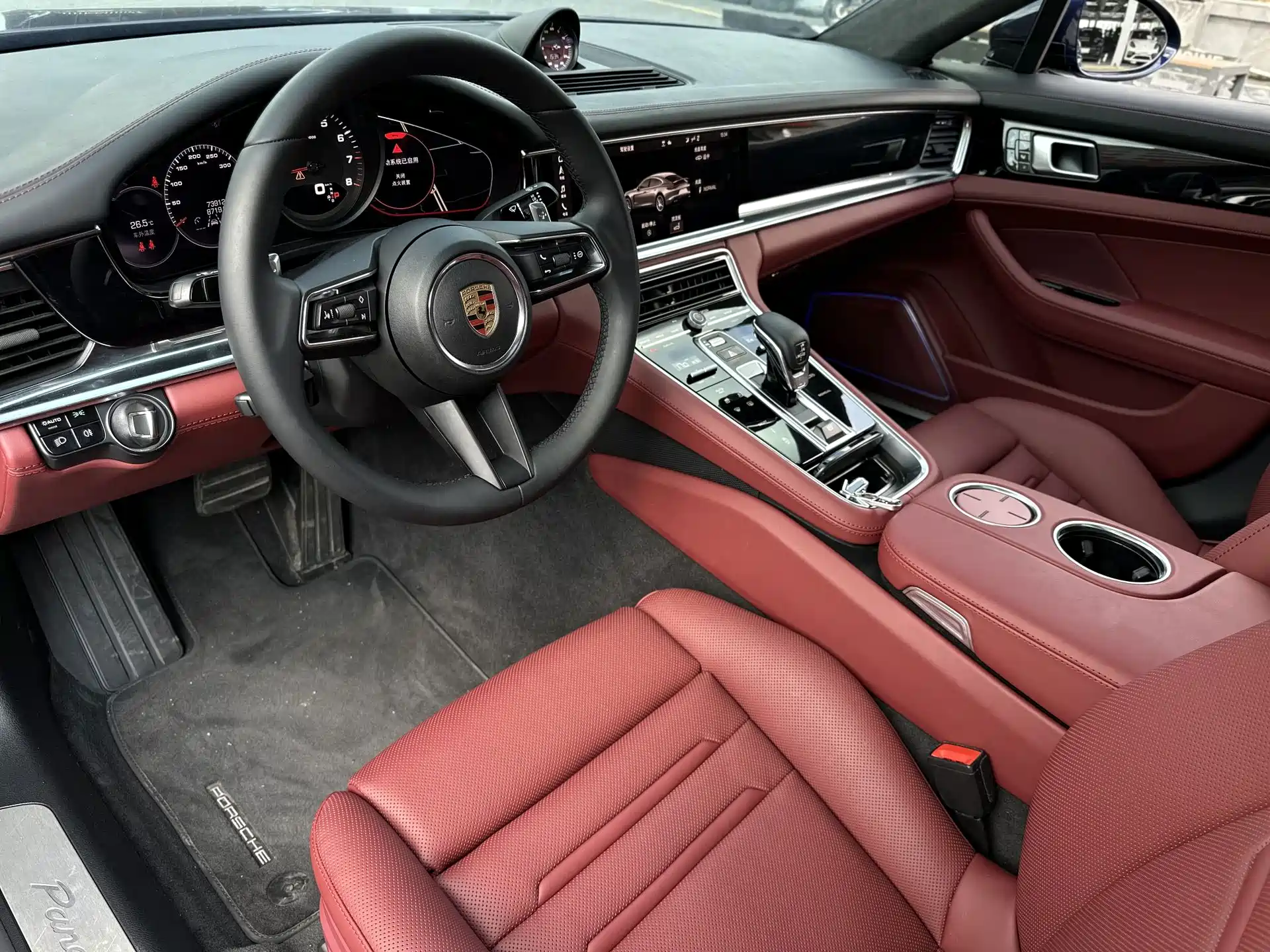 صورة 6 - Porsche Panamera