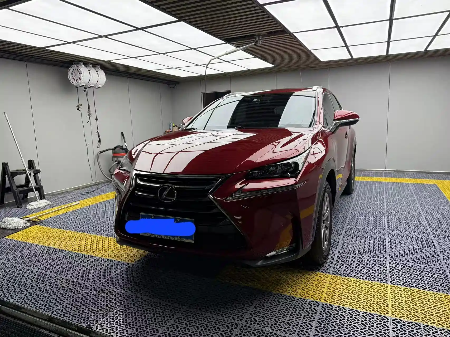 Фото 1 - Lexus NX